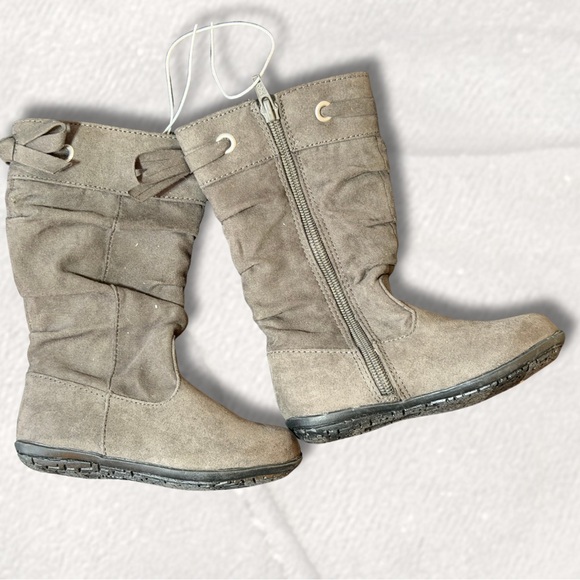 Harper Canyon Kids Taupe Boots - Picture 2 of 4